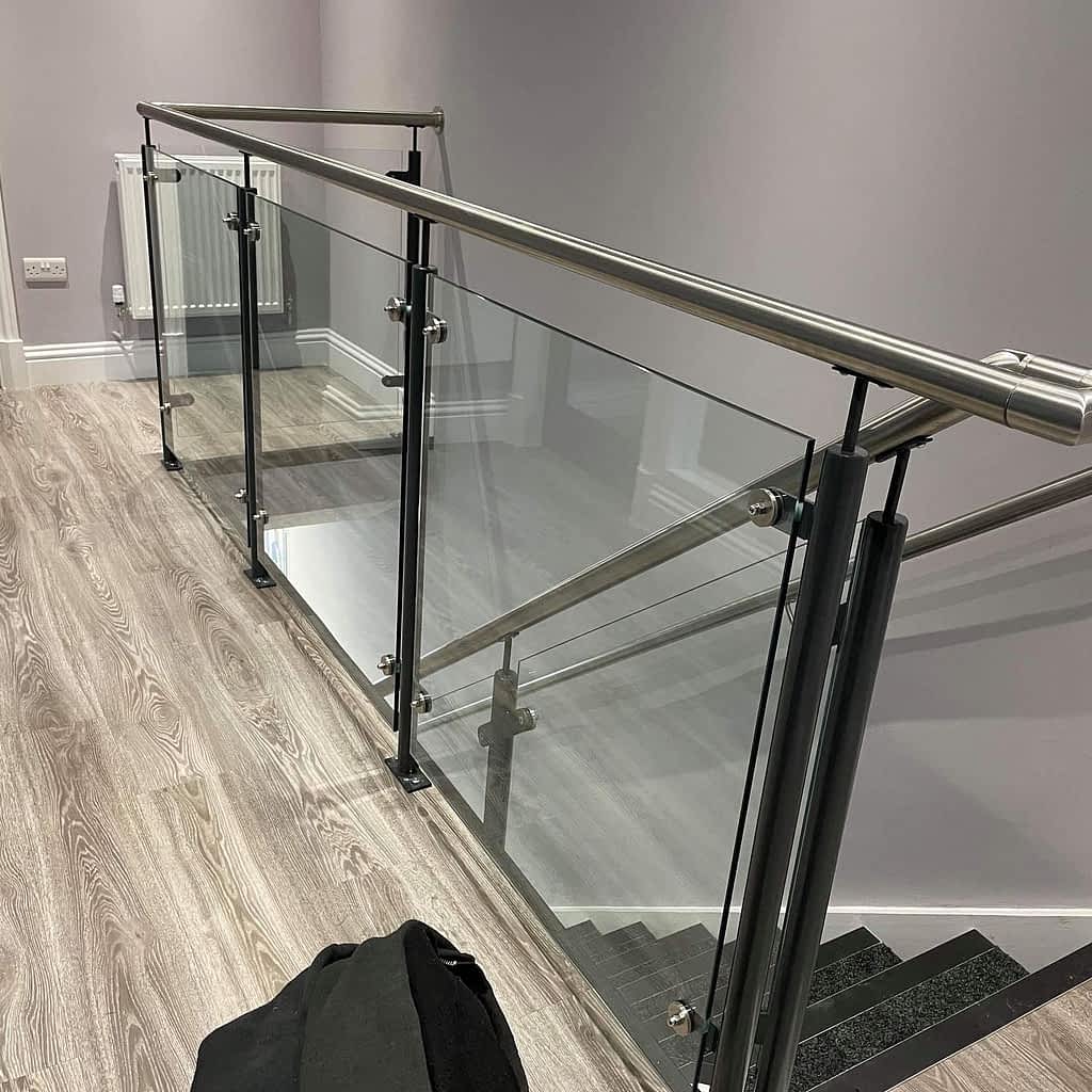  Glass & Stainless Handrail Staircase System In Leicester